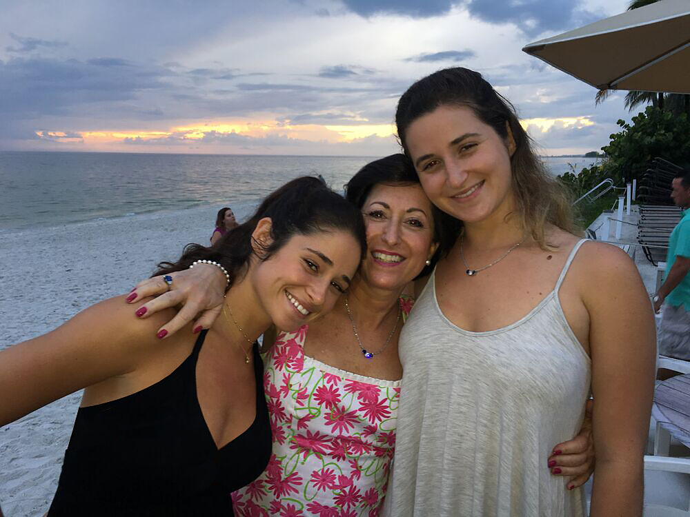 Judge Dava Tunis with her two Daughters